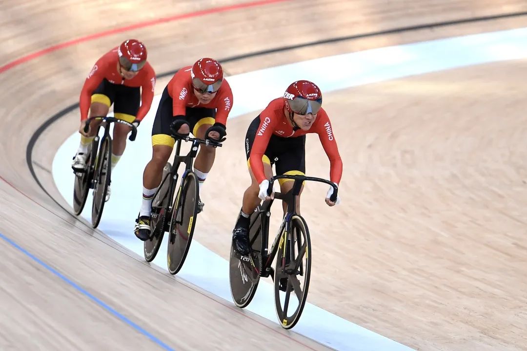 巴西队伍勇夺金牌,成绩斐然 巴西队伍勇夺金牌,成绩斐然