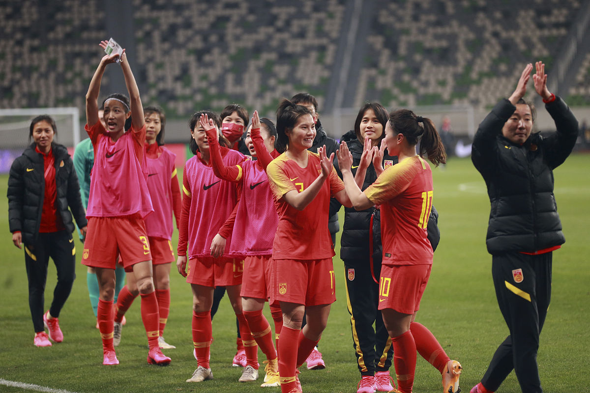 星空体育网页版登录入口-关于参加女足联赛，运动员们展现出色的技术实力的信息