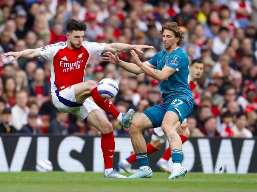 星空体育官方-包含斯特拉斯堡将挑战莱比锡，硬碰硬的对决的词条