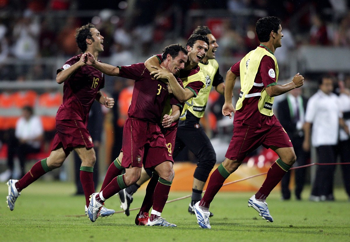 西班牙队员在比赛场上展现出了出色表现 西班牙队员在比赛场上展现出了出色表现