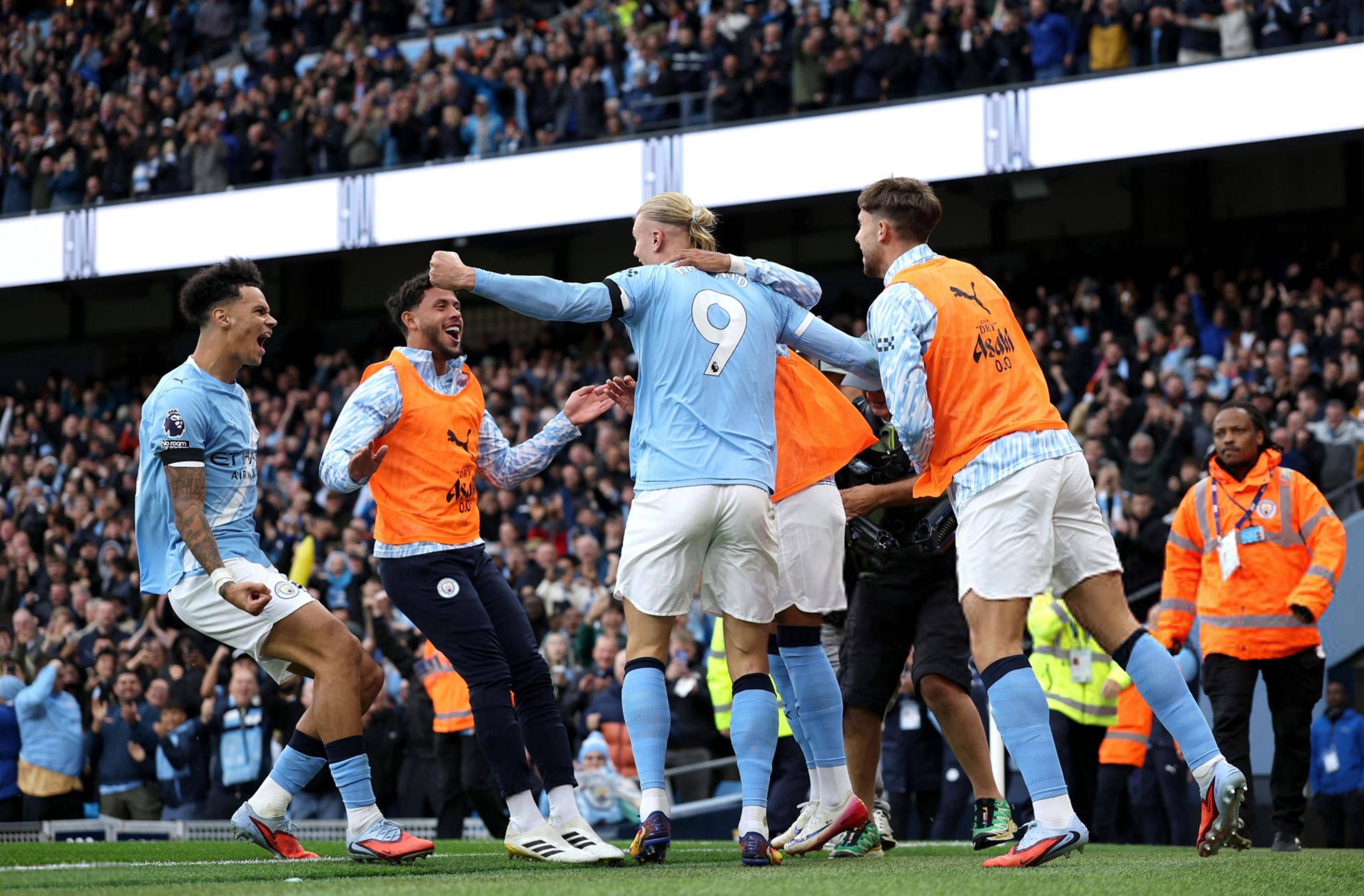 曼城主场一胜一负,巴萨小胜瓦伦西亚 曼城主场一胜一负,巴萨小胜瓦伦西亚