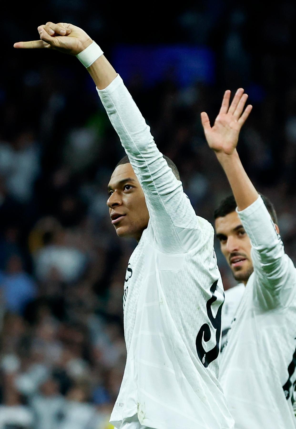 皇马中场核心创造神奇,欧冠夺冠前景一片美好的简单介绍 皇马中场核心创造神奇,欧冠夺冠前景一片美好的简单介绍