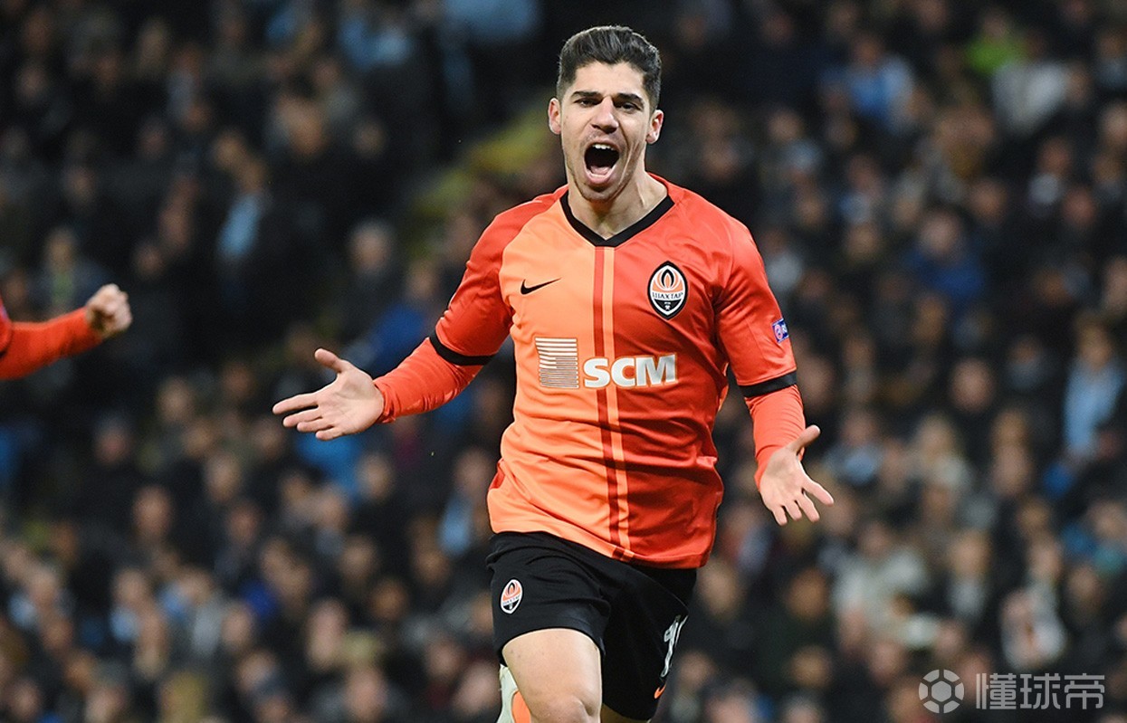 罗马边锋连续造点,成为球队攻击箭头 罗马边锋连续造点,成为球队攻击箭头