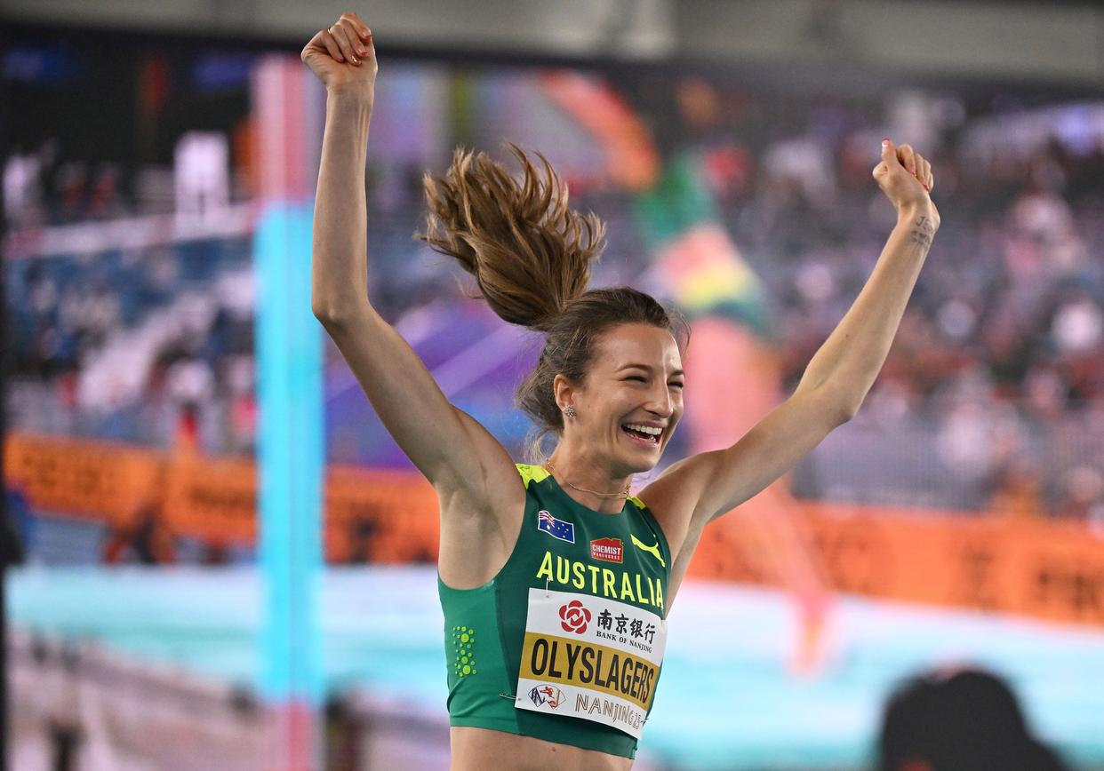 肯尼亚跳高选手荷兰夺得女子金牌