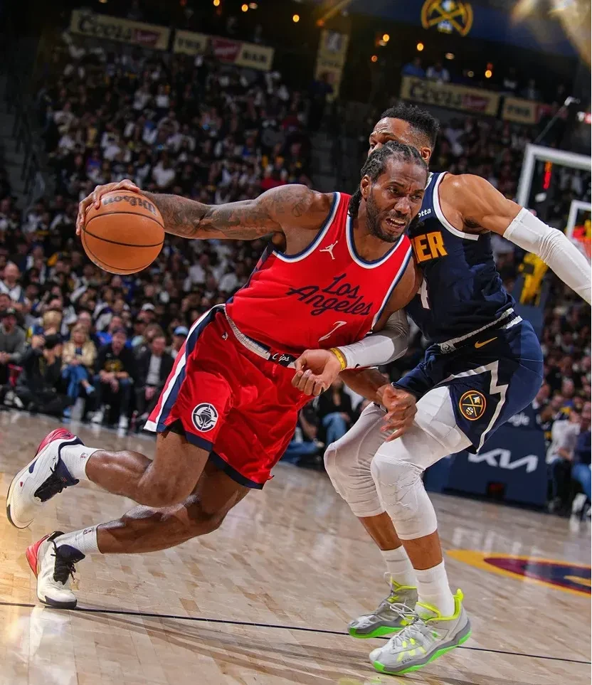 包含快船逆转湖人,莱昂纳德关键时刻发威的词条 包含快船逆转湖人,莱昂纳德关键时刻发威的词条